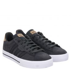  Adidas, Daily3.0, sportiver Veloursleder-Schnürer in grau für Herren