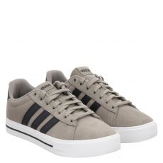  Adidas, Daily 4.0, Veloursleder-Sneaker in grün für Herren